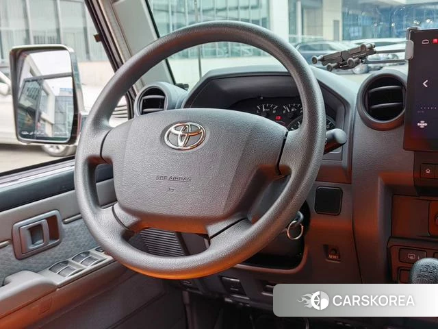 Toyota Land Cruiser 70 Series id 4261187 из Китая 14