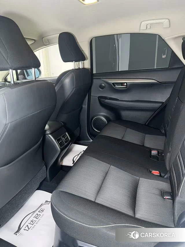Lexus NX id 4263383 из Китая 14