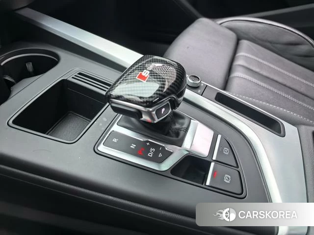 Audi A4L id 4290102 из Китая 14