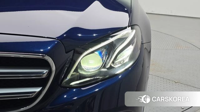 Mercedes-Benz E-Class W213 id 4632476 из Кореи 14