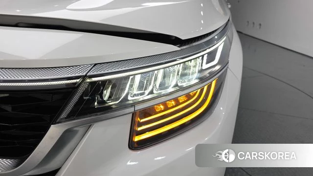 Kia Seltos id 4696989 из Кореи 14