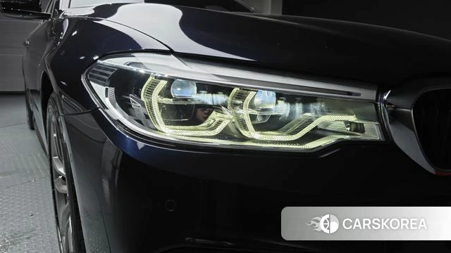 BMW 5 Series (G30) id 4520208 из Кореи 14