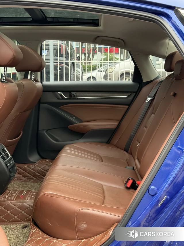 Honda Accord id 4221371 из Китая 14