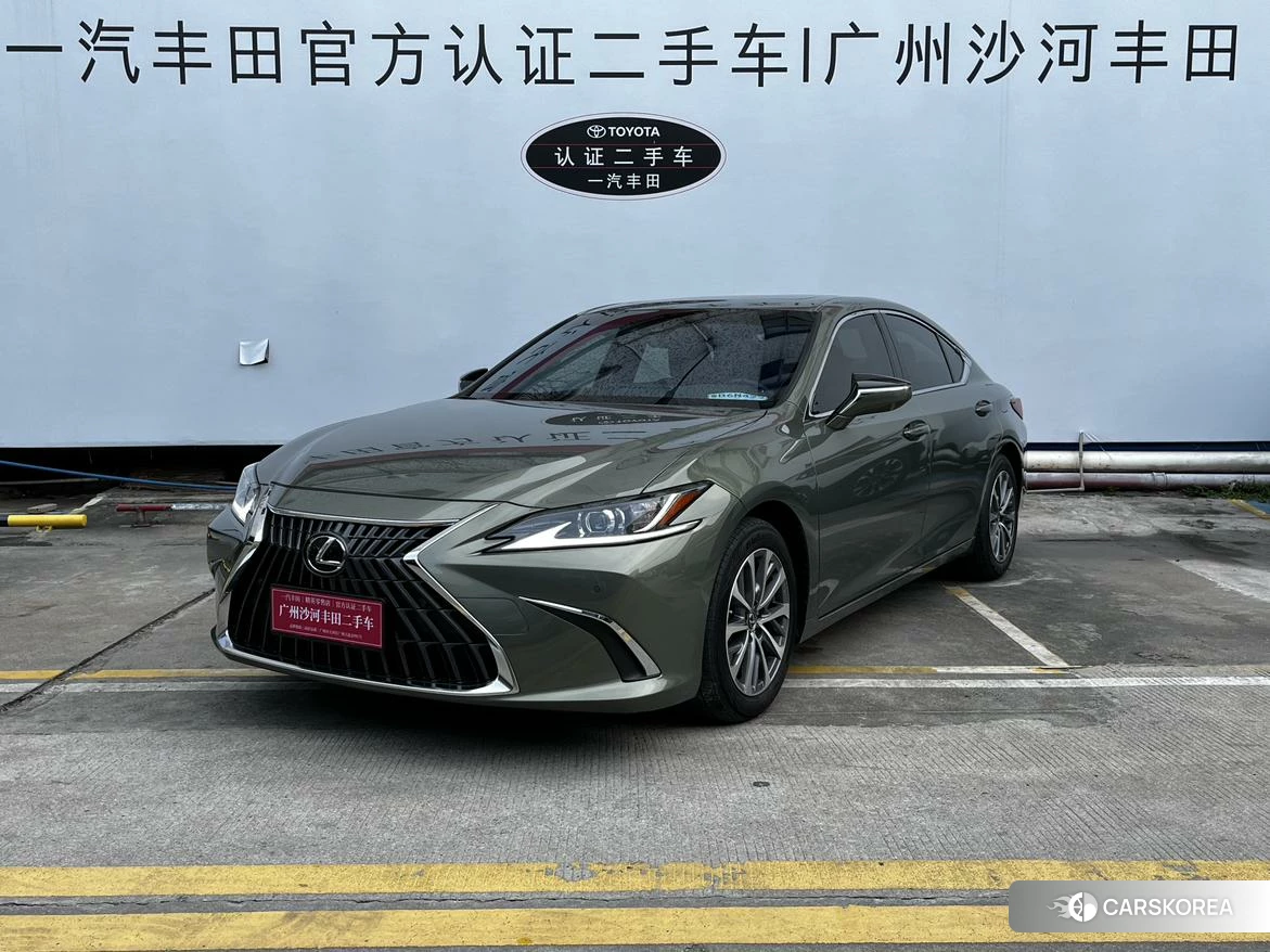 Lexus ES id 4486407 из Китая 14