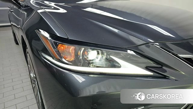 Lexus ES300h 7th generation id 4768523 из Кореи 14