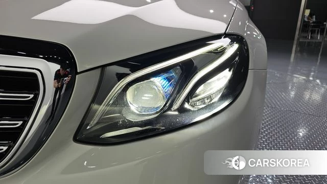 Mercedes-Benz E-Class W213 id 4683980 из Кореи 14