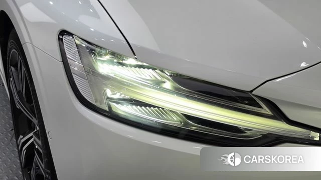 Volvo S60 3rd generation id 4561850 из Кореи 14