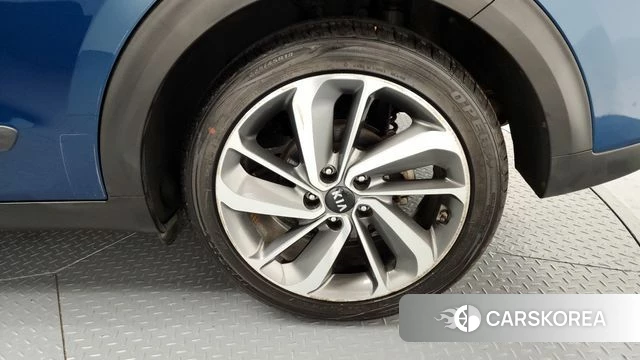 Kia Niro id 4351257 из Кореи 14