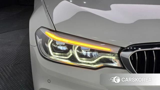 BMW 5 Series (G30) id 4703068 из Кореи 14