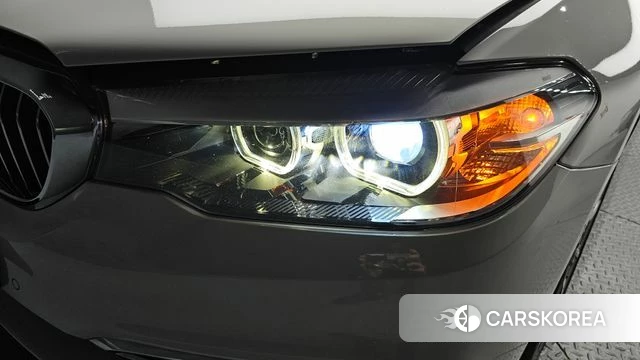 BMW 5 Series (G30) id 4403345 из Кореи 14