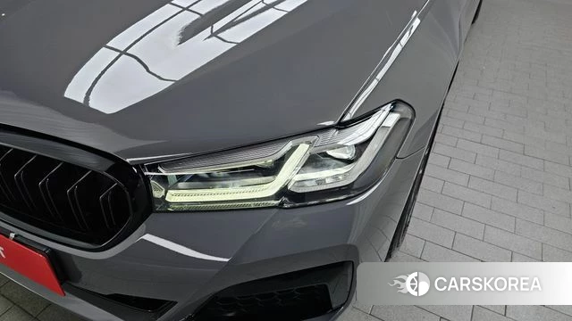BMW 5 Series (G30) id 4382369 из Кореи 14