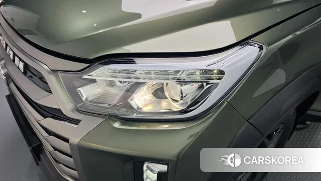 Ssangyong The New Rexton Sports Cannes id 4409517 из Кореи 14
