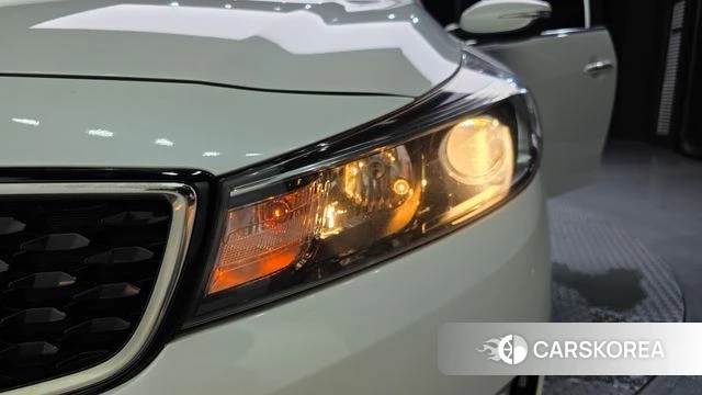 Kia The New K3 id 4658507 из Кореи 14