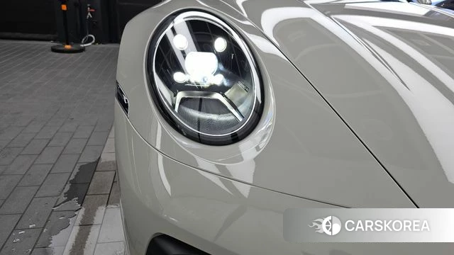 Porsche 911(992) id 4640627 из Кореи 14