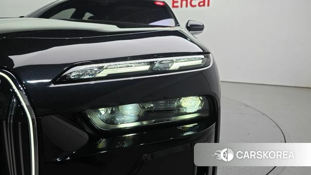 BMW 7 Series (G70) id 4222505 из Кореи 14