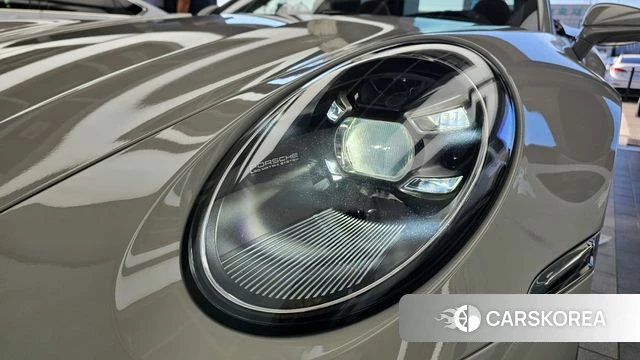 Porsche 911(992) id 4894702 из Кореи 14