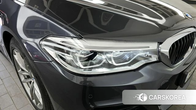 BMW 5 Series (G30) id 4284406 из Кореи 14