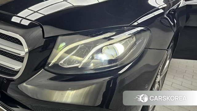 Mercedes-Benz E-Class W213 id 4620158 из Кореи 14