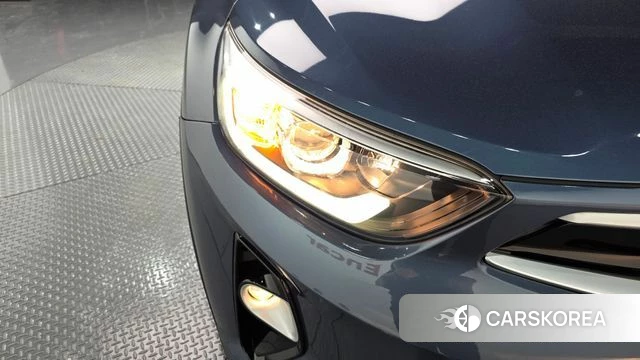 Kia Stonic id 4269176 из Кореи 14