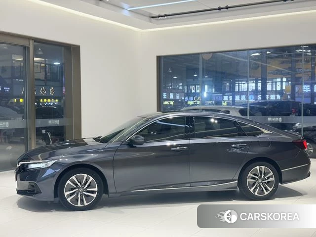 Honda Accord id 4273979 из Китая 14