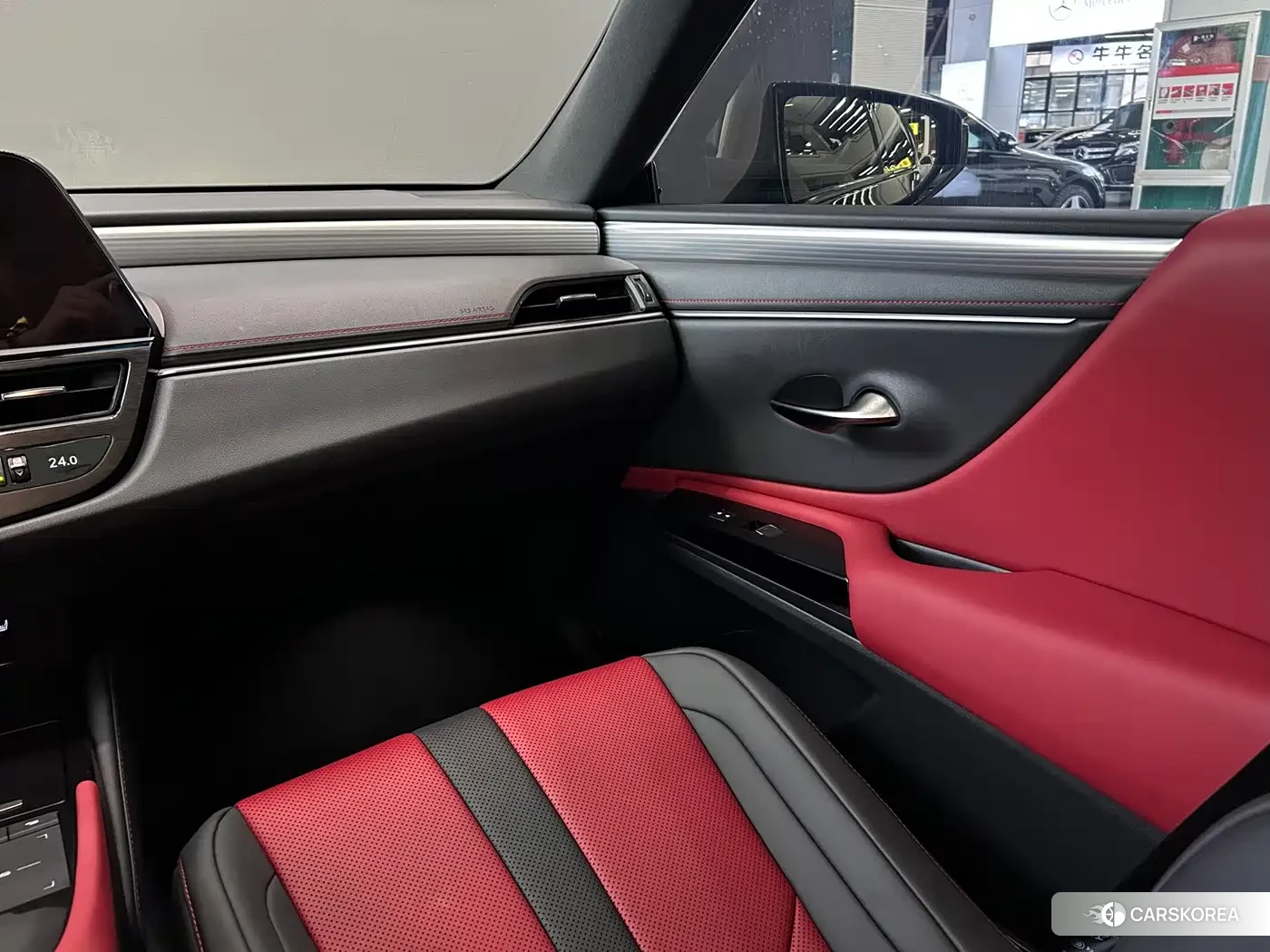 Lexus ES id 4679660 из Китая 14