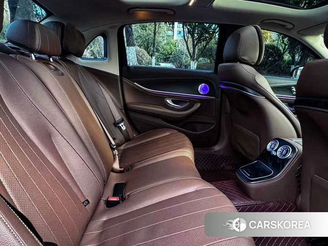 Mercedes-Benz E-class id 4264900 из Китая 14