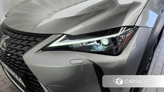 Lexus UX300h id 4427241 из Кореи 14