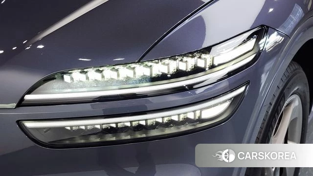 Genesis GV70 id 4767685 из Кореи 14