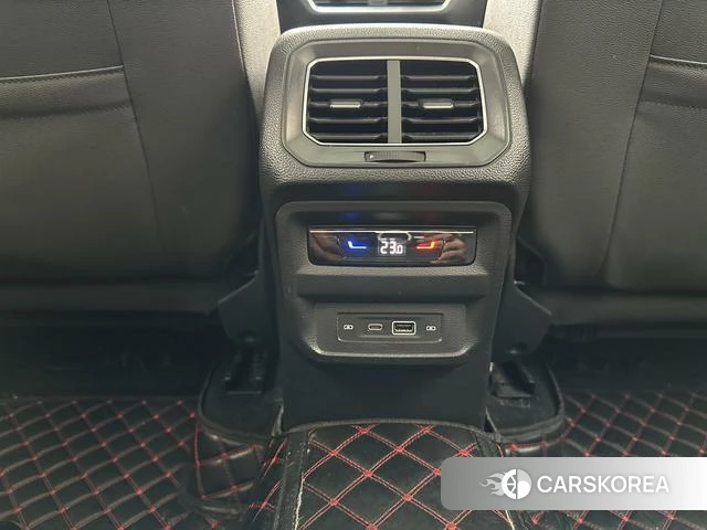 Volkswagen Tiguan L id 4239273 из Китая 14