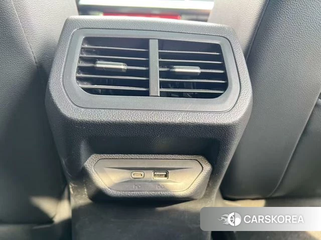 Volkswagen Lavida id 3944967 из Китая 14