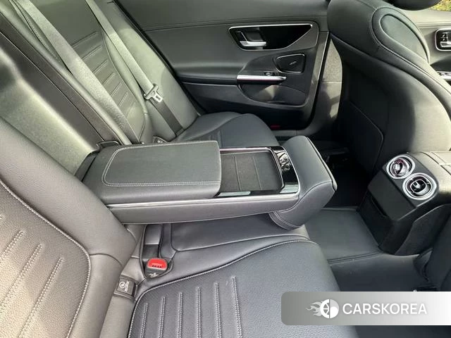 Mercedes-Benz Class C id 4300912 из Китая 14