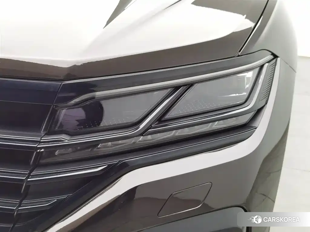 Volkswagen Touareg id 4607106 из Китая 14