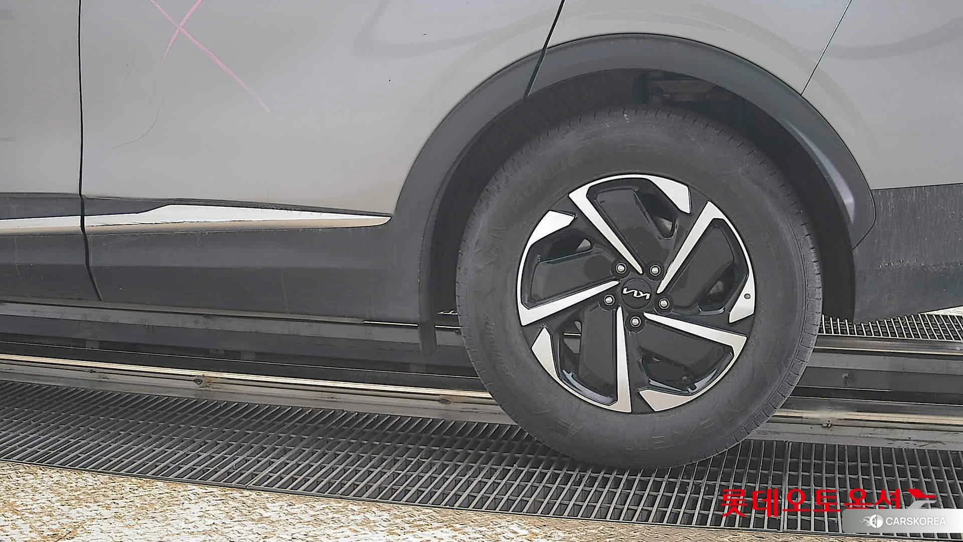 Kia Sportage Hybrid id 3888416 из Кореи 14