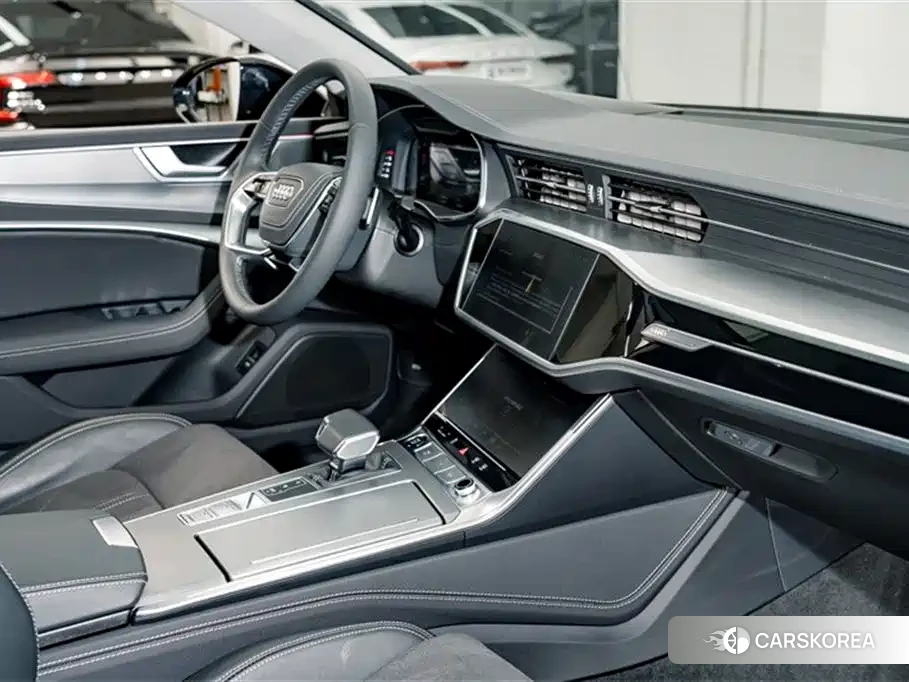 Audi A7L id 4545727 из Китая 14
