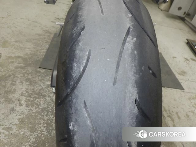 Проданный Honda CBR650R id 3995122 из Японии, фото 14