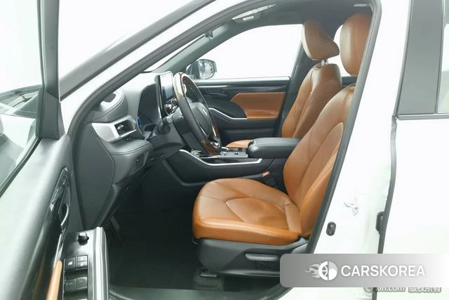 Toyota Crown Lufang id 4262040 из Китая 14