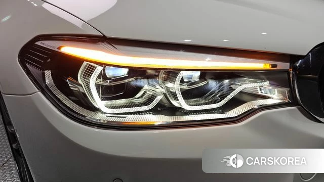 BMW 5 Series (G30) id 4708592 из Кореи 14