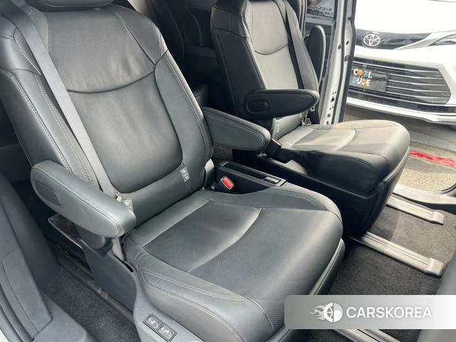 Toyota Saina id 3944878 из Китая 14