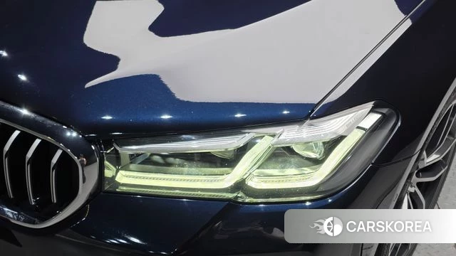 BMW 5 Series (G30) id 4423492 из Кореи 14