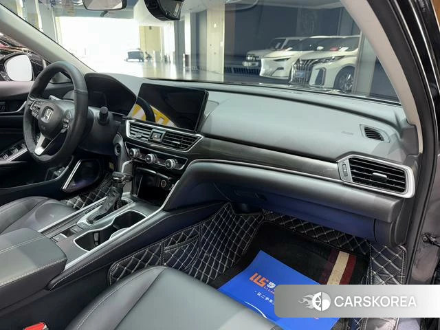 Honda Accord id 4290003 из Китая 14