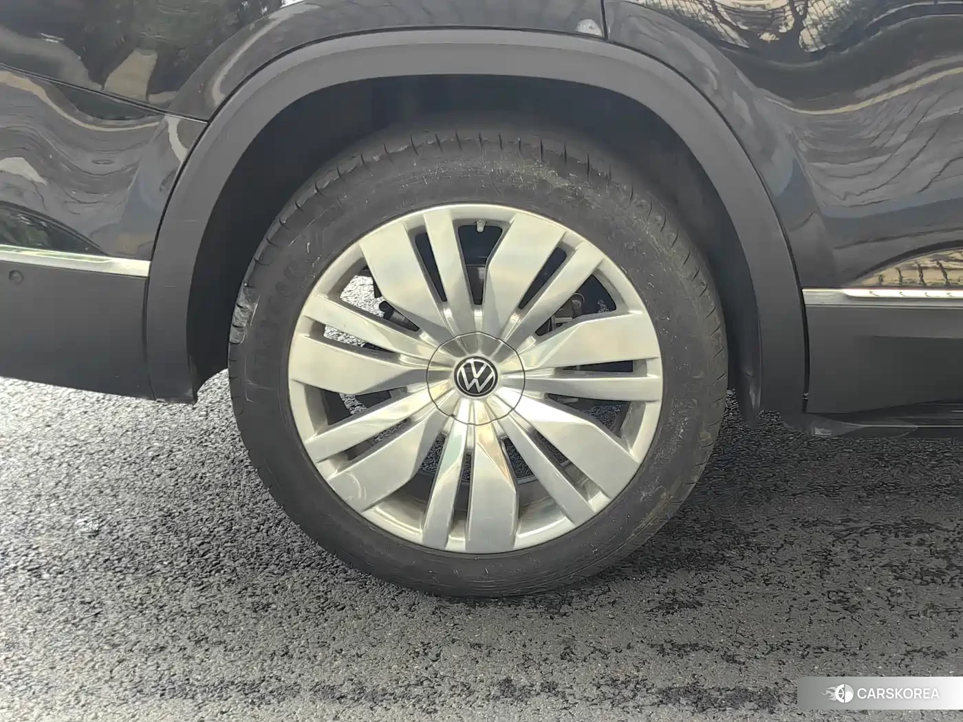 Volkswagen Touareg id 4634851 из Китая 14
