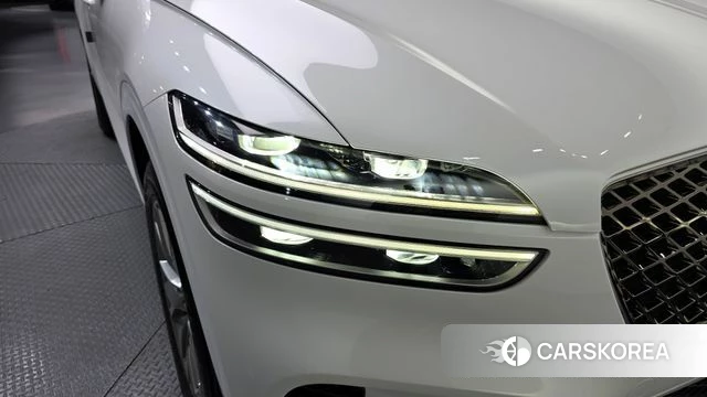 Genesis GV70 id 4267633 из Кореи 14