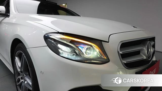 Mercedes-Benz E-Class W213 id 4609914 из Кореи 14