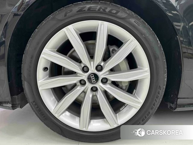 Audi A6L id 4258926 из Китая 14