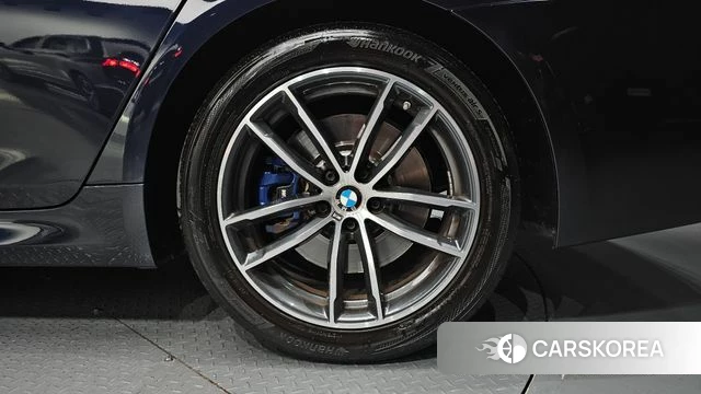 BMW 5 Series (G30) id 4848375 из Кореи 14
