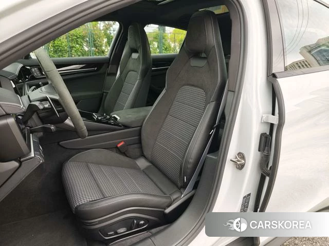 Porsche Panamera id 3957704 из Китая 14