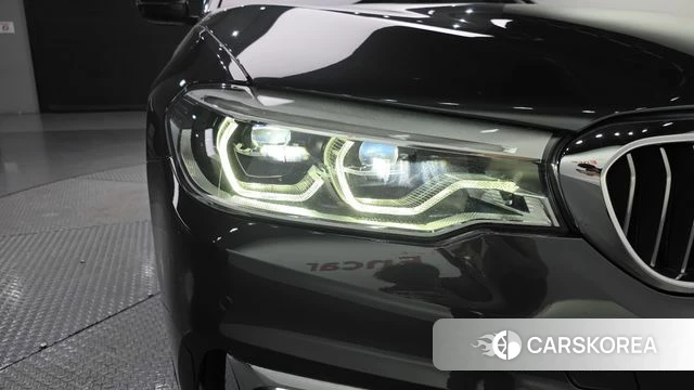 BMW 5 Series (G30) id 4251296 из Кореи 14
