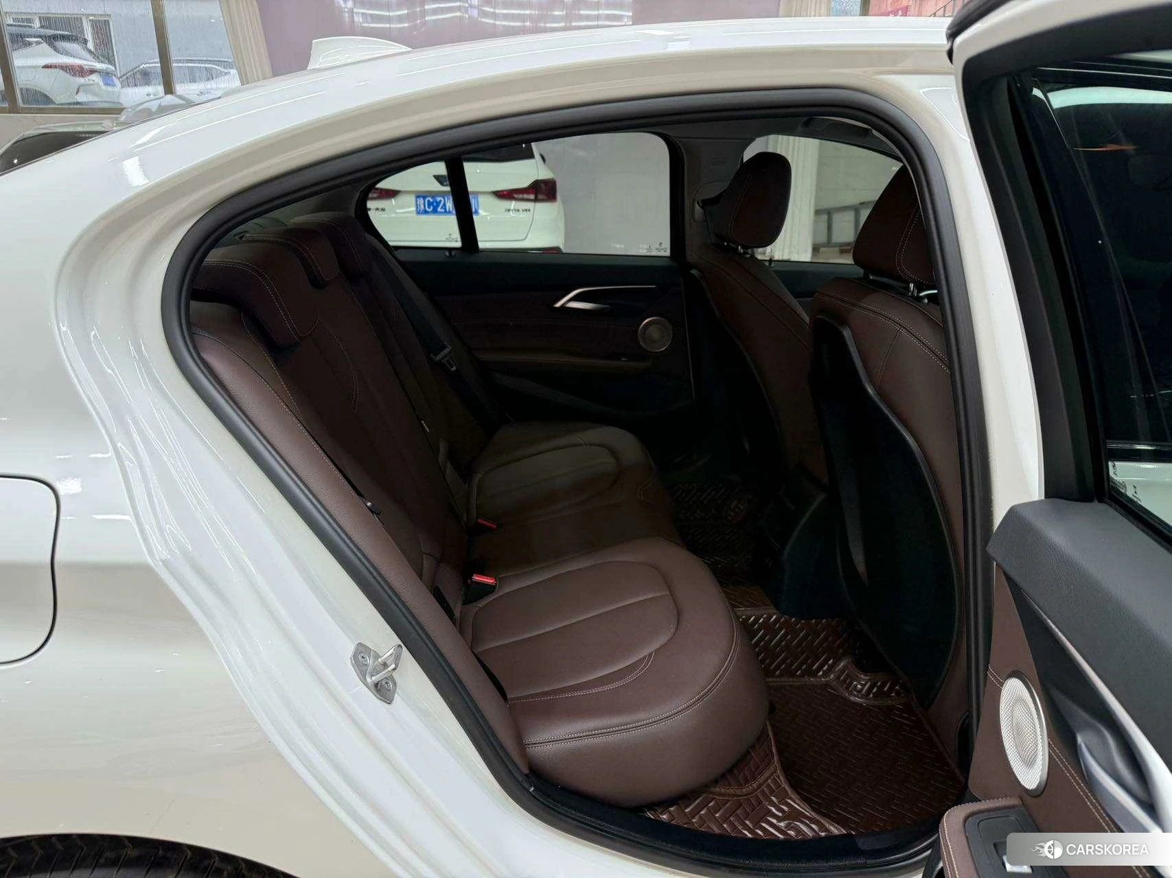 BMW 1 series id 4512595 из Китая 14