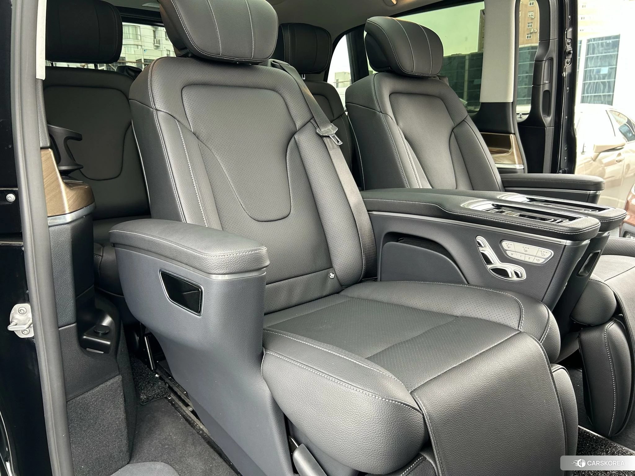 Mercedes-Benz V-class id 4467694 из Китая 14