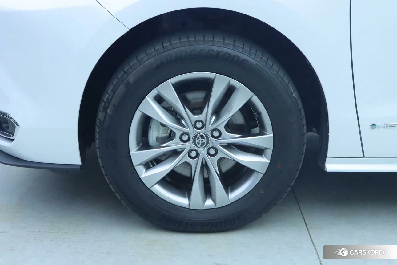Toyota Saina id 4498547 из Китая 14